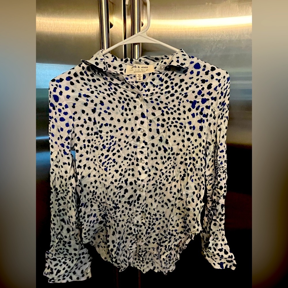Cloth and stone top